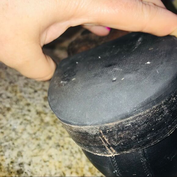 Nisolo Black Leather Chelsea Boots - Picture 5 of 8